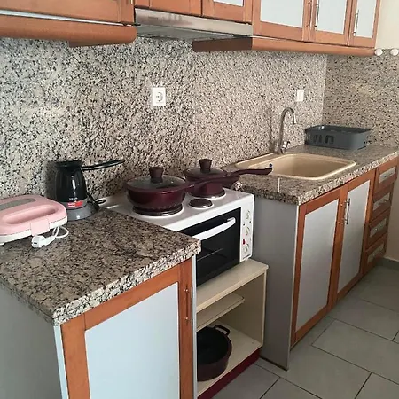 Arethousa Urban View - Chalkida's Cozy Nest Daire *